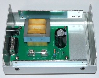 トランス式電源アダプターの内部